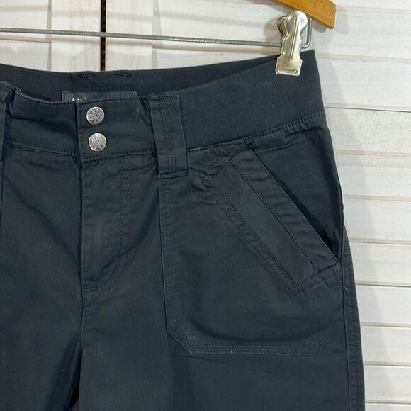 Lee Shorts Size 6P  Black Platinum Label Comfort Waistband NWOT - Picture 6 of 13